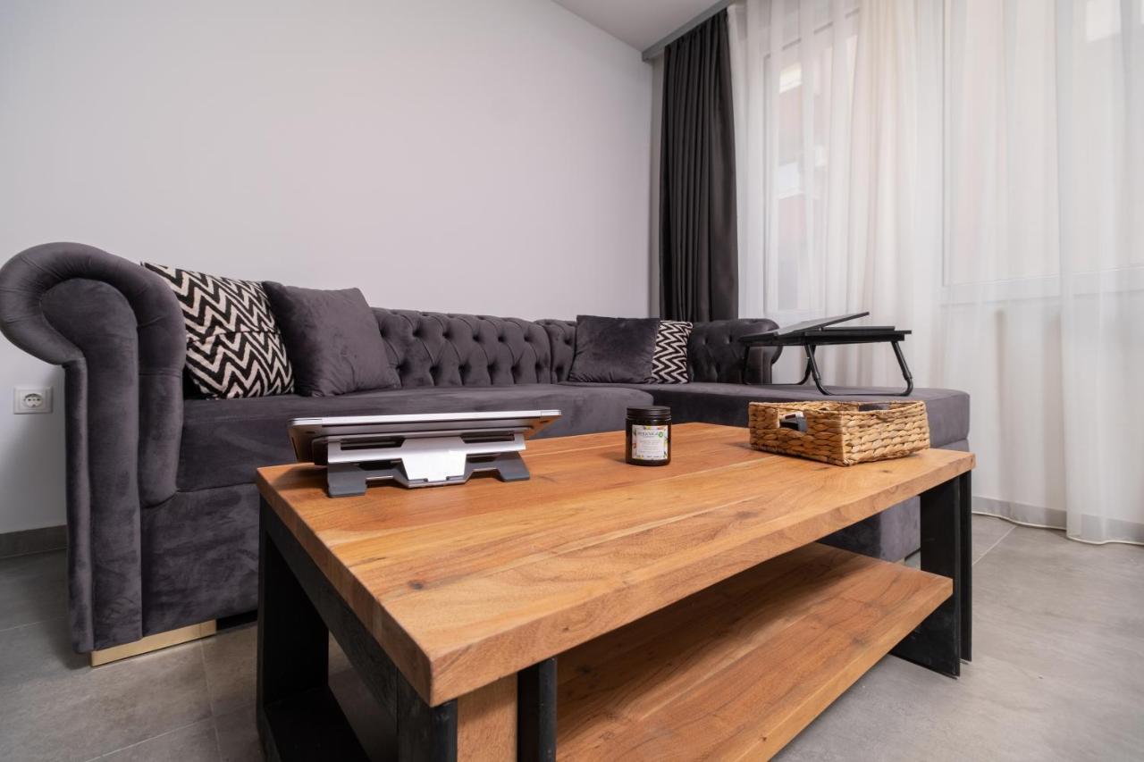 Chic 1Br Apartment With Balcony In Plovdiv Exterior photo